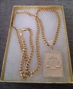 14k gold-plated 6mm cuban link chain and pendant