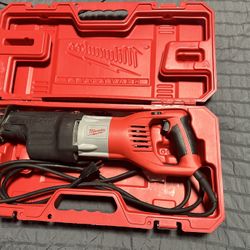 Milwaukee Saw Saw 