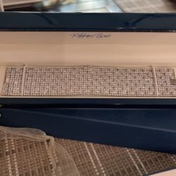 Robbins Brothers Crystal Bracelet