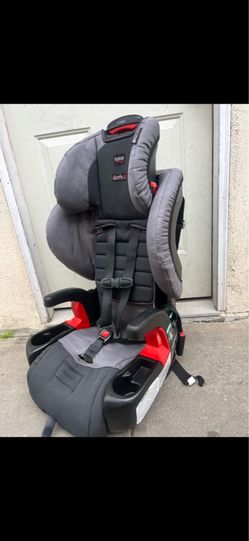 BRITAX PIONNER BOOSTER CAR SEAT