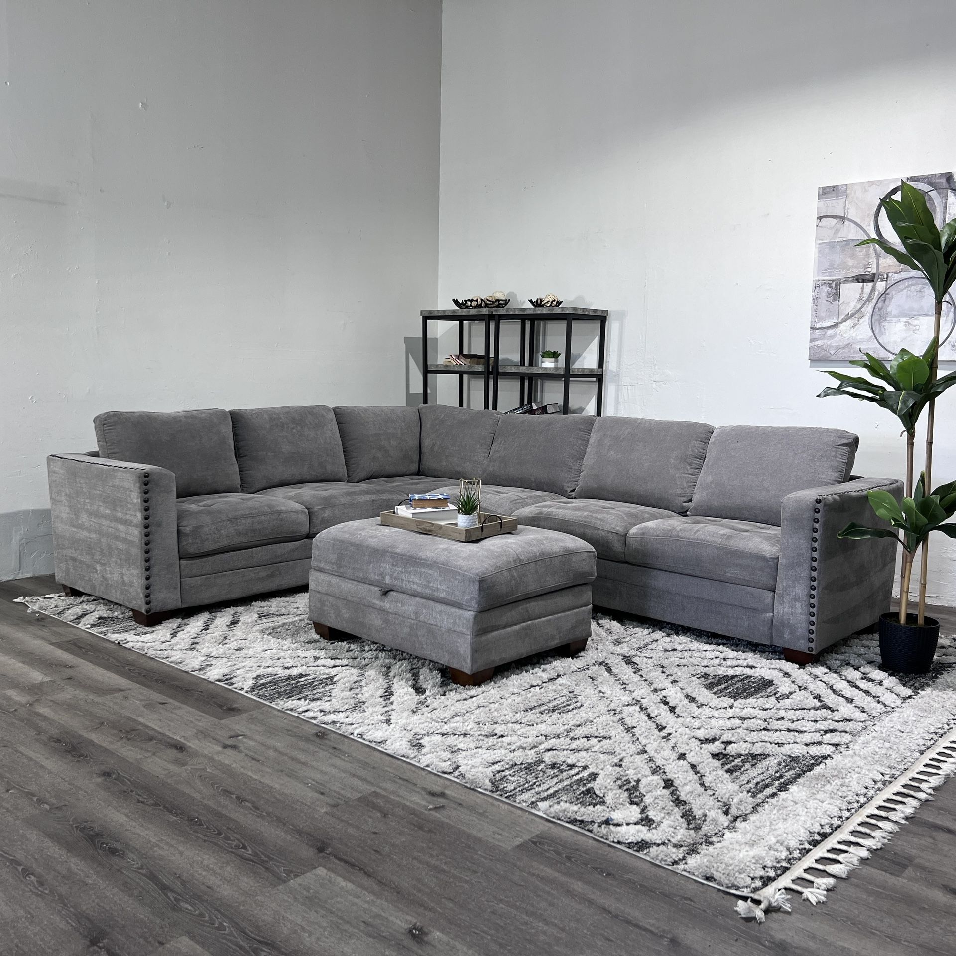 Thomasville Selena Gray Fabric Sectional with Storage Ottoman