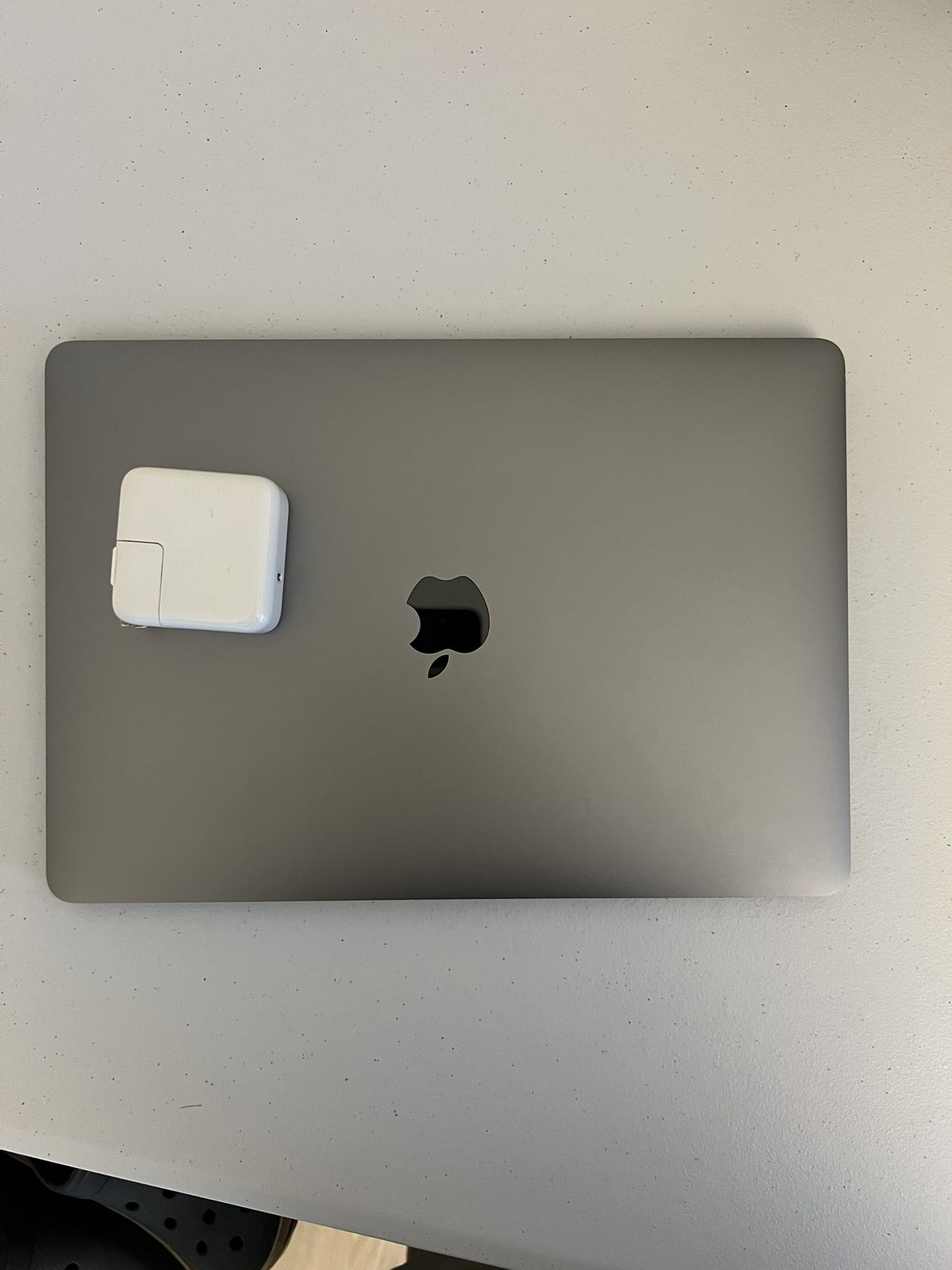 Macbook Pro 13" 256gb 8gb (2017)