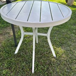 Small Metal White Table