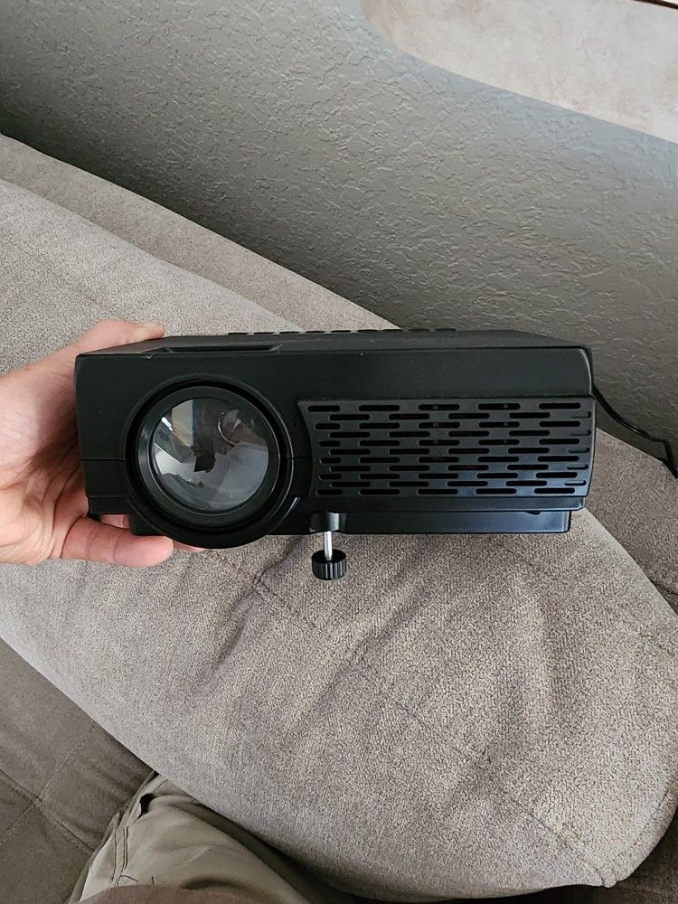 Projector With Bluetooth Speaker And Media Stick