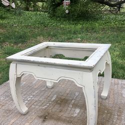 White Burled Wood Vintage Patio Table/Accent Table! ❤️