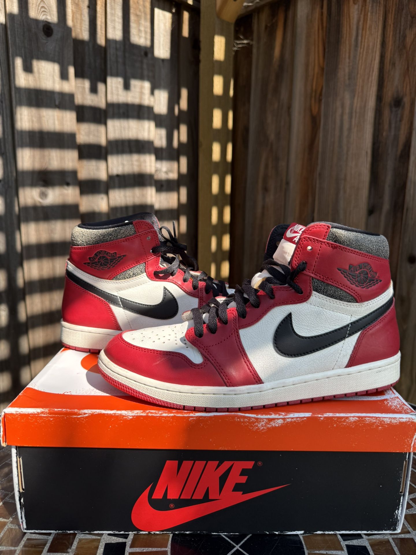 Jordan 1 retro “lost and found” 10M