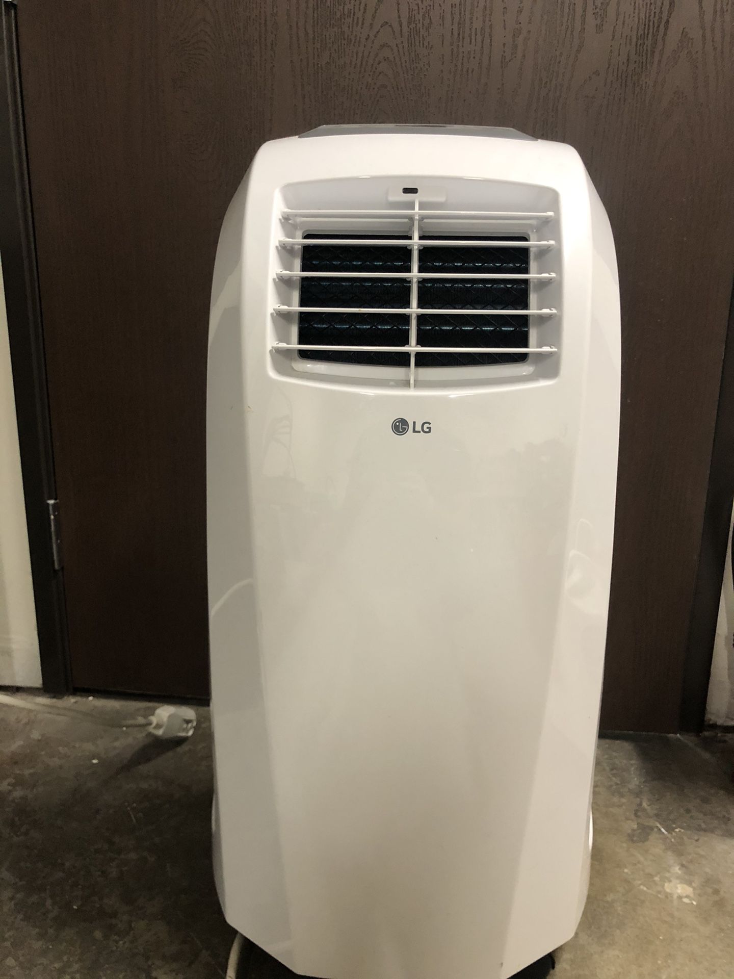 LG portable air conditioner AC 10K BTU
