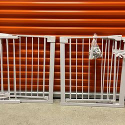 Mumeasy Baby Gate for Stairs, 31" Pressure Mounted Dog Gate, Auto Close - 2 gates White