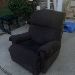 Cloth Recliner Used