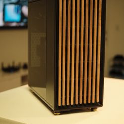 High end - Gaming PC • Ryzen 7 9700x • 5070 OC • 32gb DDR5 • 2tb For Sale / Trade