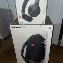 JBL BoomBox2 & Tune520