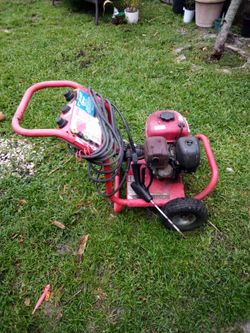 3200 Pressure Washer