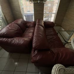 6ft/7ft RED LEATHER COUCH (pre-loved)