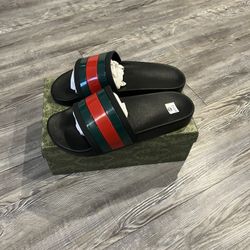 Gucci Slides 