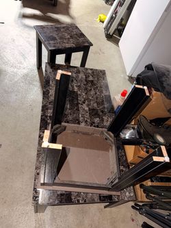 Coffee table / end tables set