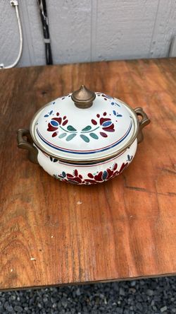 Cute Pot 