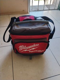 Milwaukee Pack out cooler lunch bag