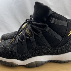 Air Jordan XI 11 Retro Used  Heiress Black Gold White Size 5Y Or Size 7 Woman’s