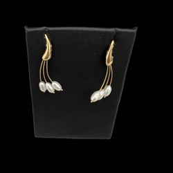 10kt 2.1gr Earrings With Pearl Like Stones 