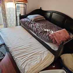 Twin Size Day Bed