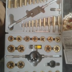 Pittsburgh Titanium Nitride-Coated Alloy Steel SAE Tap Die Set 45-Piece