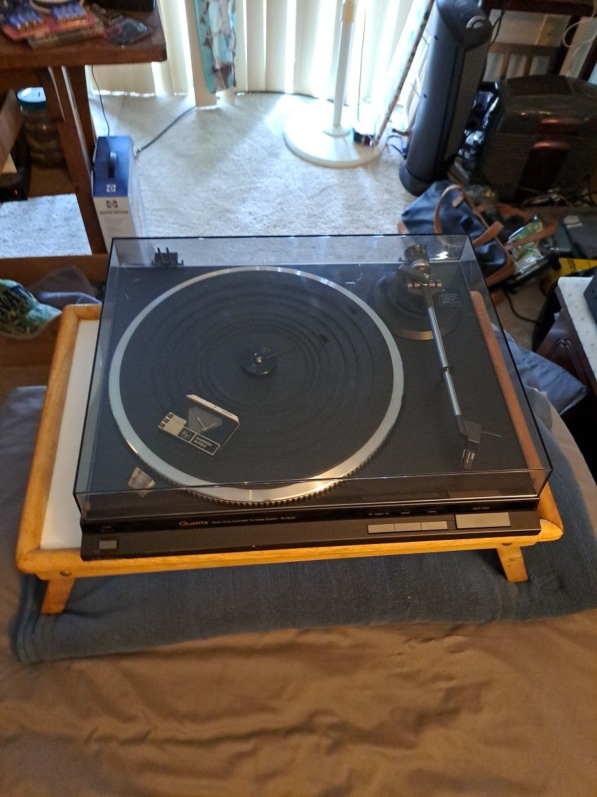 Technics SL-QD33 Turn Table