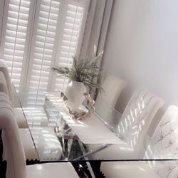 Free Glass Dining Table
