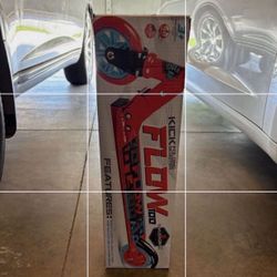 MADD Gear Flow 100 Kick Folding Scooter