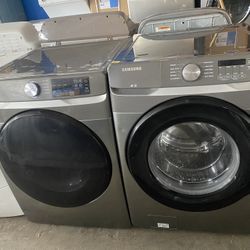 Samsung 4.5 Cu Ft Washer And Gas 7.4 Cu Ft Dryer 