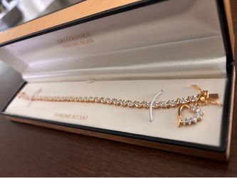 Mothers Day bracelet gold and diamond