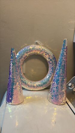 New Iridescent Sequin Pool Float Set