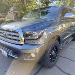 2010 Toyota Sequoia