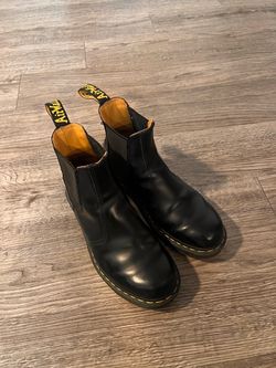 Dr. Martens AirWair Chelsea Boots
