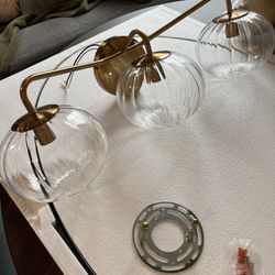 New 3-light modern polished gold globe bathroom vanity light