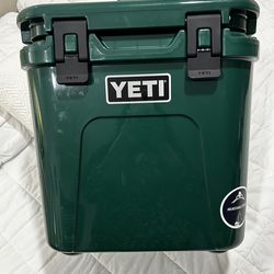 YETI Roadie 24 Hard Cooler