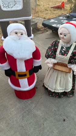 Vintage Santa Clause and Mrs. Clause