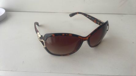 Tuscan 2000s sunglasses