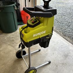 Sunjoe Wood Chipper
