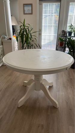 42” White Round Pedestal Dining Table – $120