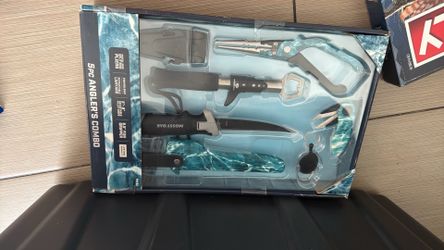 Fishing knife set
