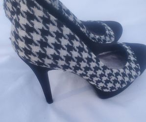 Anne Michelle, Black & White Heels, Size 7.5 (37.5)