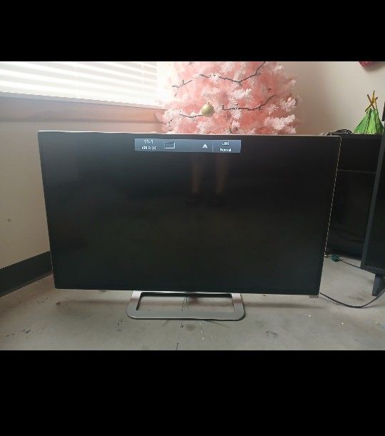 36" TV