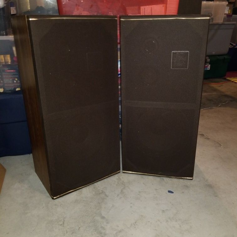 2 Vintage Marantz House Speakers Model HLM312