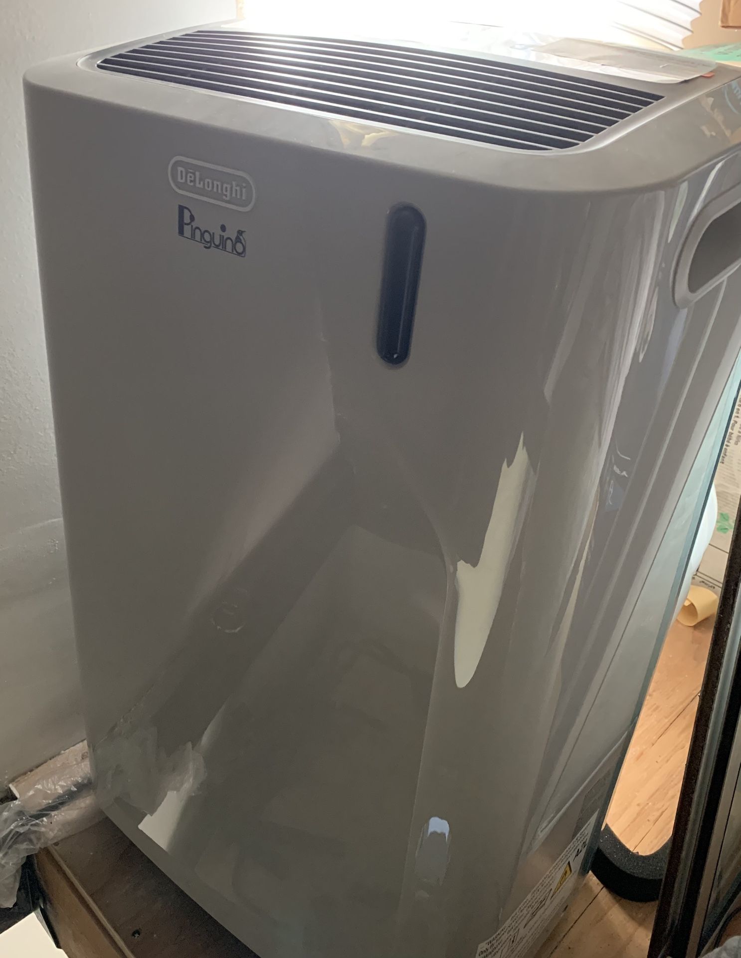 AC DeLonghi Pinguino 3-in-1 Portable Air Conditioner – Model PAC EM375WRC