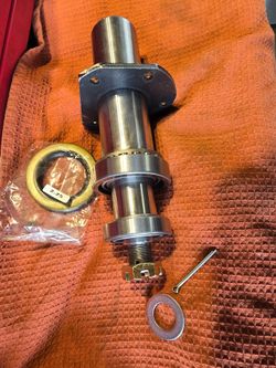 Tapered trailer spindle with 5 hole flange