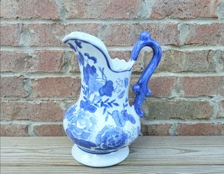 Vintage Silvestri Blue/White Floral Decor Pitcher