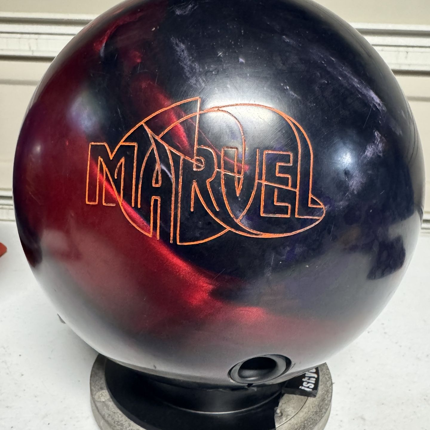 ストーム　MARVEL IMPACT 13p0oz(used AAA) 15lb Used Storm Marvel Pearl Bowling Ball for Sale in La