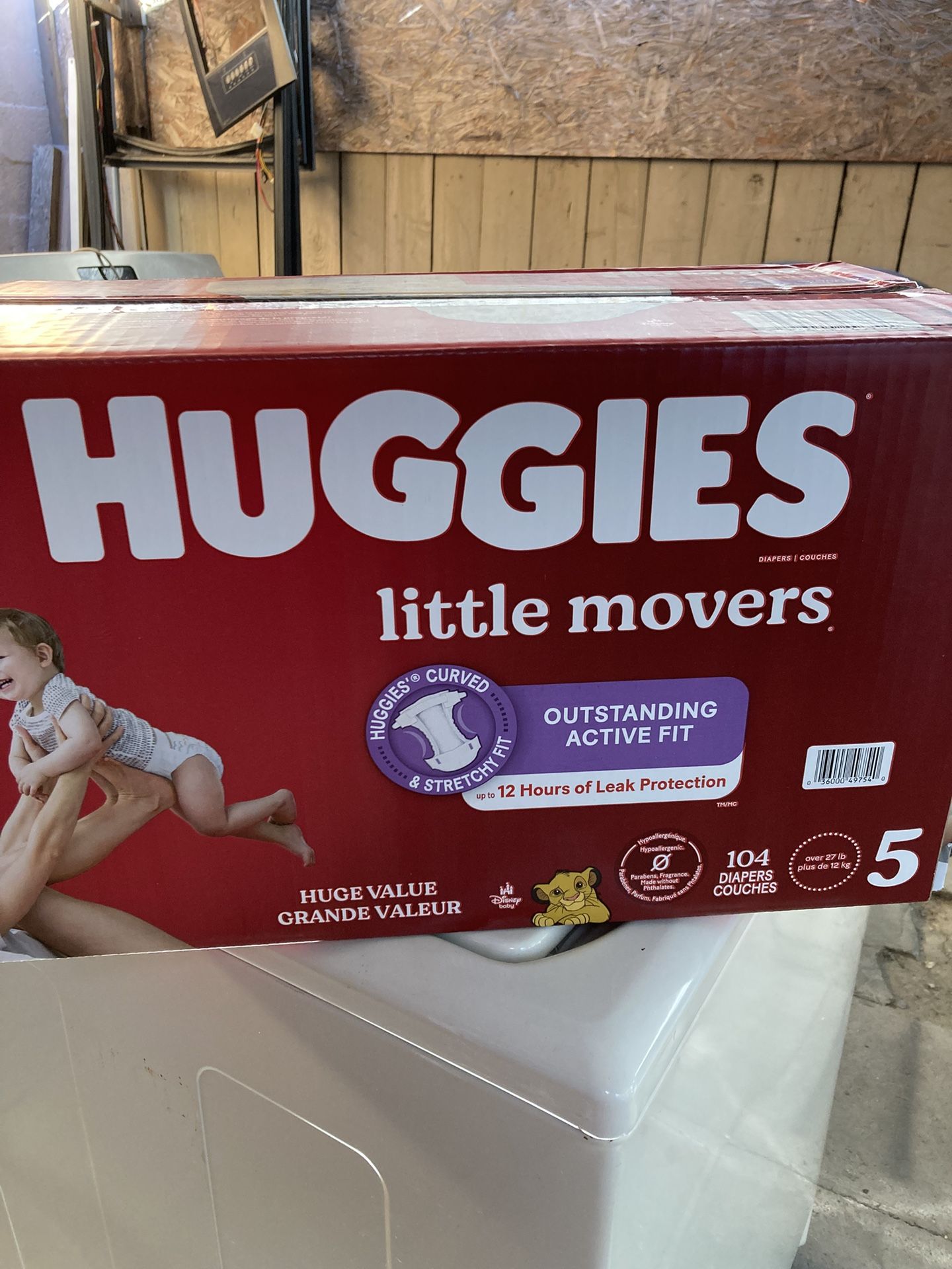 HUGGIES SIZE 5 104 pañales