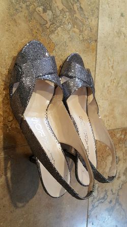 woman's shoes size 9 B
