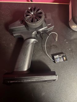 Futaba T3PV RC Transmitter with R203GF Receiver